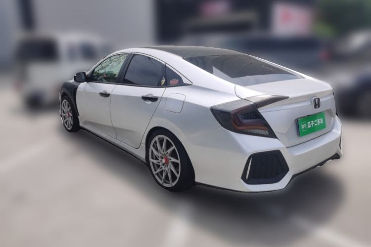 Used Honda Civic 2016 220TURBO Manual Luxury Edition Rear Left 45 Deg