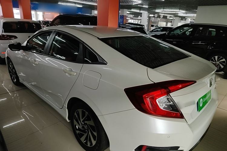 Used Honda Civic 2016 220TURBO Manual Luxury Edition Rear Left 45 Deg