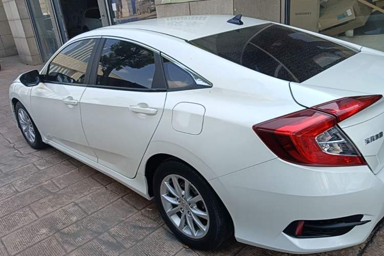 Used Honda Civic 2016 180TURBO CVT Comfort Version Rear Left 45 Deg