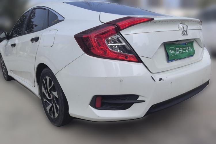 Used Honda Civic 2016 220TURBO Manual Luxury Edition Rear Left 45 Deg