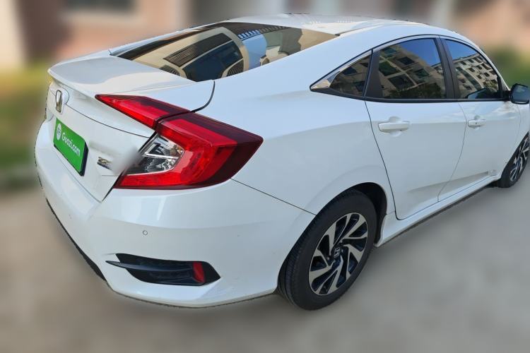 Used Honda Civic 2016 220TURBO Manual Luxury Edition Rear Right 45 Deg