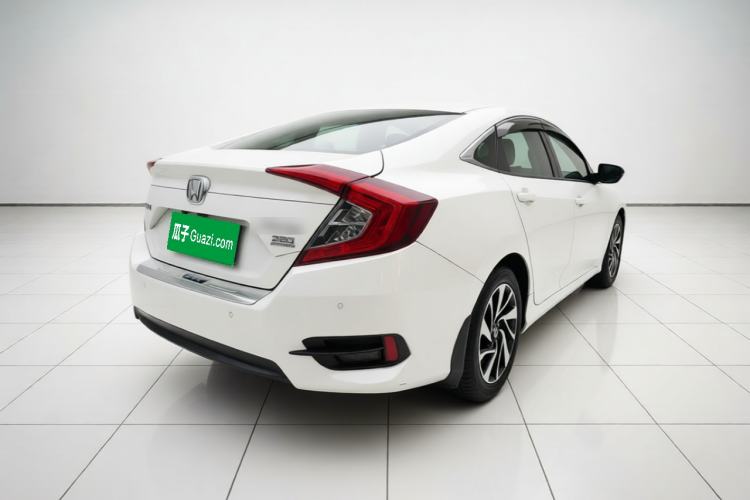 Used Honda Civic 2016 220TURBO CVT Luxury Edition Rear Right 45 Deg