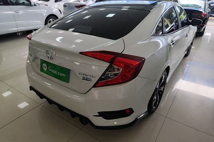 Used Honda Civic 2016 220TURBO CVT Prestige Edition Rear Right 45 Deg