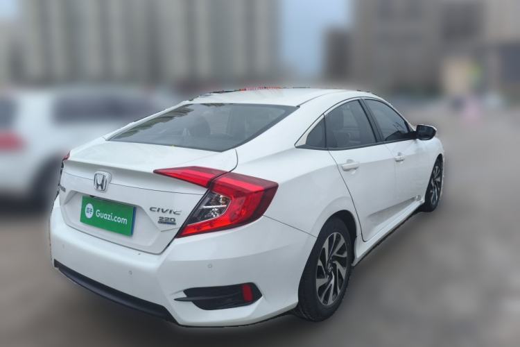 Used Honda Civic 2016 220TURBO CVT Luxury Edition Rear Right 45 Deg