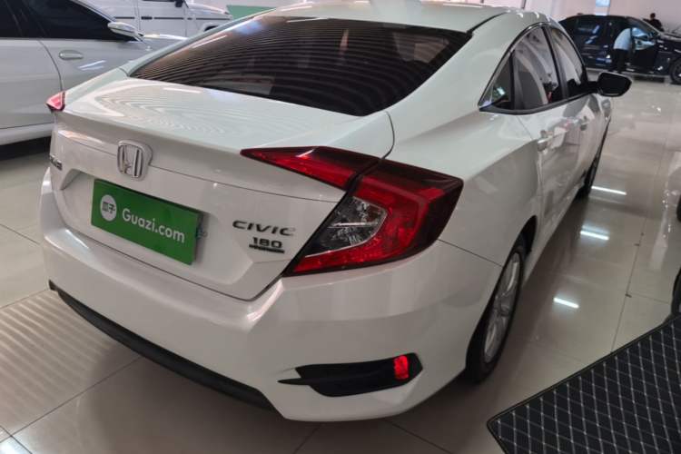 Used Honda Civic 2016 180TURBO CVT Comfort Version Rear Right 45 Deg