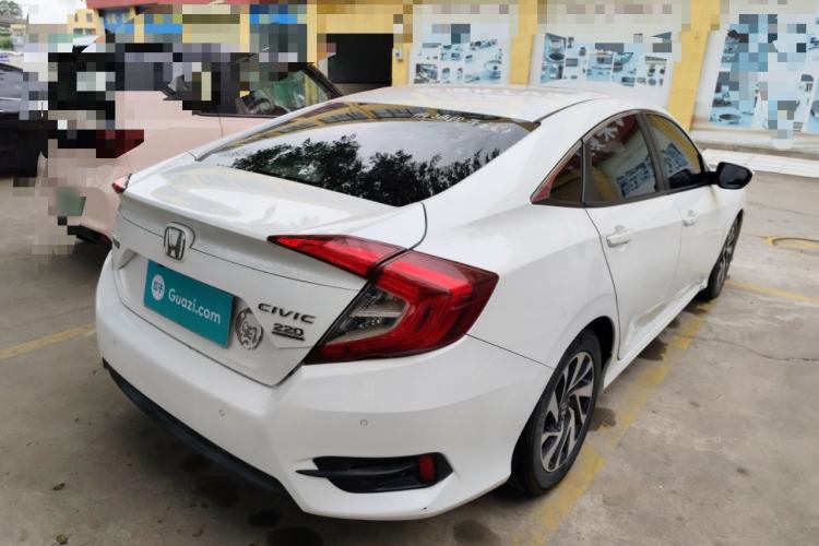 Used Honda Civic 2016 220TURBO CVT Luxury Edition Rear Right 45 Deg