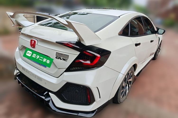 Used Honda Civic 2016 220TURBO CVT Luxury Edition Rear Right 45 Deg