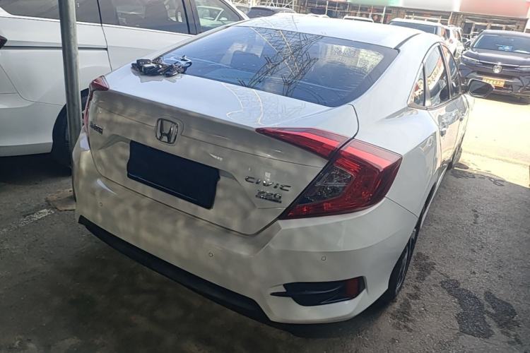 Used Honda Civic 2016 220TURBO CVT Luxury Edition Rear Right 45 Deg