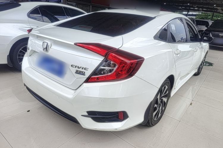 Used Honda Civic 2016 220TURBO CVT Luxury Edition Rear Right 45 Deg