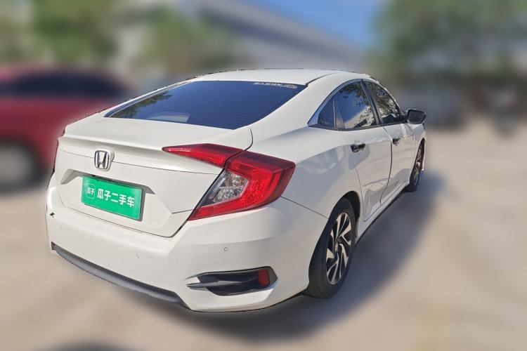 Used Honda Civic 2016 220TURBO Manual Luxury Edition Rear Right 45 Deg