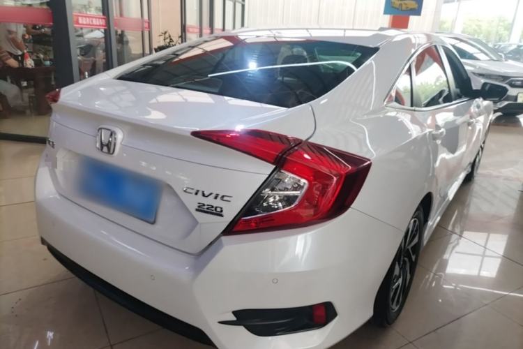 Used Honda Civic 2016 220TURBO CVT Luxury Edition Rear Right 45 Deg