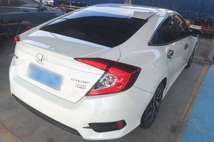 Used Honda Civic 2016 220TURBO CVT Luxury Edition Rear Right 45 Deg