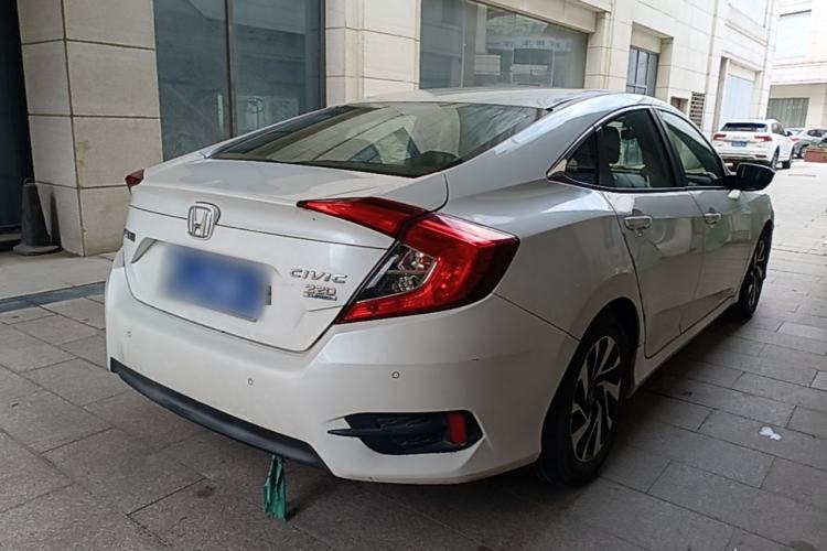 Used Honda Civic 2016 220TURBO CVT Luxury Edition Rear Right 45 Deg