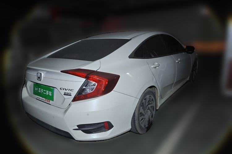 Used Honda Civic 2016 220TURBO CVT Luxury Edition Rear Right 45 Deg