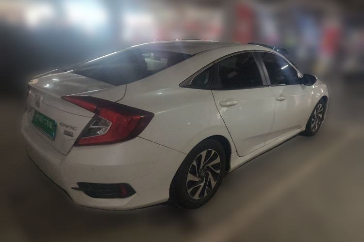Used Honda Civic 2016 220TURBO CVT Luxury Edition Rear Right 45 Deg