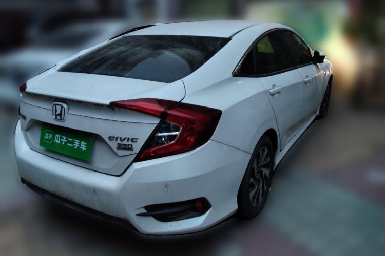 Used Honda Civic 2016 220TURBO CVT Luxury Edition Rear Right 45 Deg
