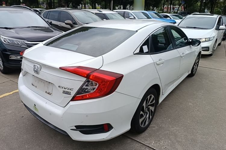 Used Honda Civic 2016 220TURBO CVT Luxury Edition Rear Right 45 Deg