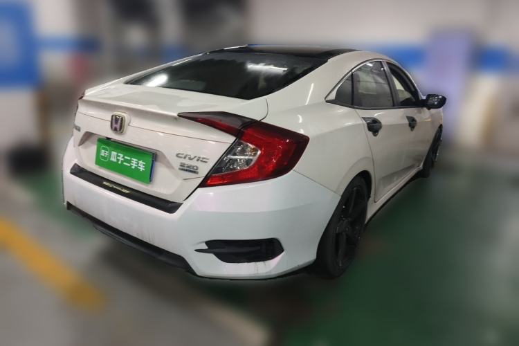 Used Honda Civic 2016 220TURBO CVT Luxury Edition Rear Right 45 Deg