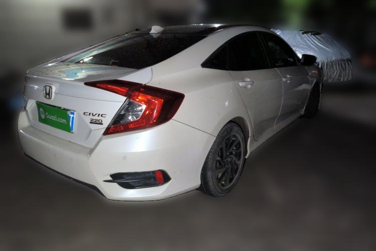 Used Honda Civic 2016 220TURBO CVT Luxury Edition Rear Right 45 Deg