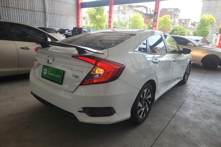 Used Honda Civic 2016 220TURBO CVT Luxury Edition Rear Right 45 Deg