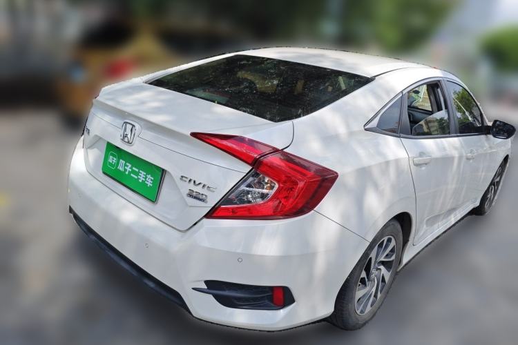 Used Honda Civic 2016 220TURBO CVT Luxury Edition Rear Right 45 Deg