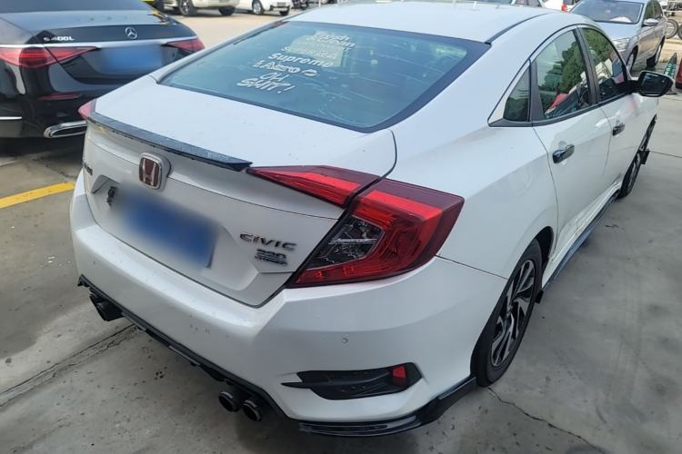 Used Honda Civic 2016 220TURBO CVT Luxury Edition Rear Right 45 Deg