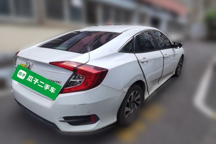 Used Honda Civic 2016 220TURBO CVT Luxury Edition Rear Right 45 Deg