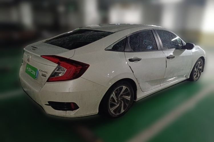 Used Honda Civic 2016 220TURBO CVT Luxury Edition Rear Right 45 Deg