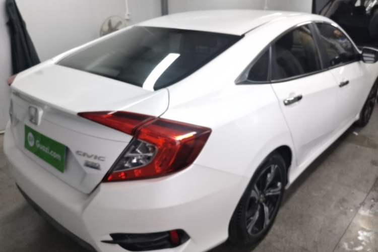 Used Honda Civic 2016 220TURBO CVT Prestige Edition Rear Right 45 Deg