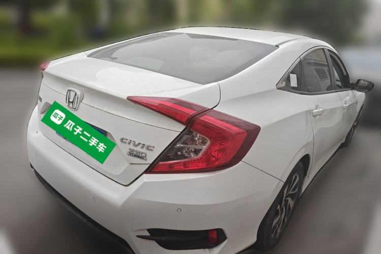 Used Honda Civic 2016 220TURBO CVT Luxury Edition Rear Right 45 Deg