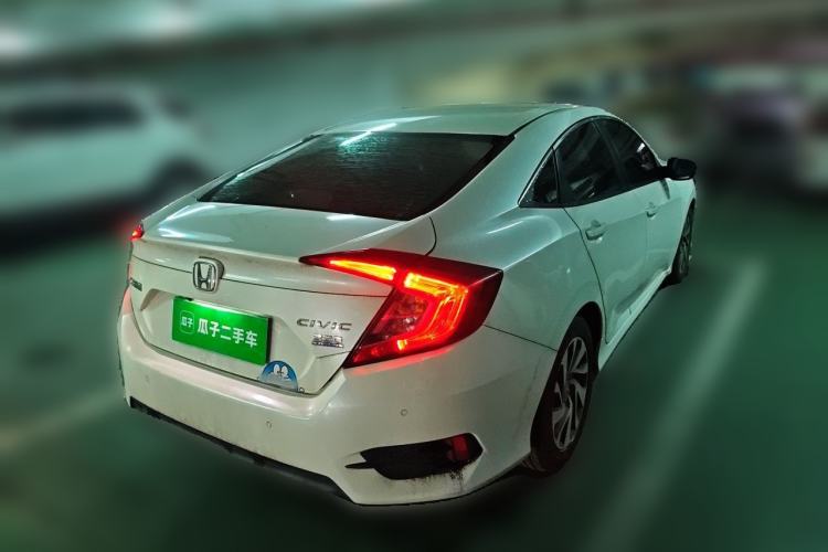Used Honda Civic 2016 220TURBO CVT Luxury Edition Rear Right 45 Deg