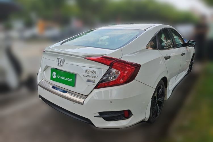 Used Honda Civic 2016 220TURBO CVT Luxury Edition Rear Right 45 Deg