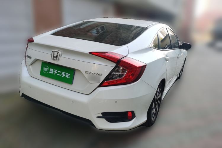 Used Honda Civic 2016 220TURBO CVT Luxury Edition Rear Right 45 Deg
