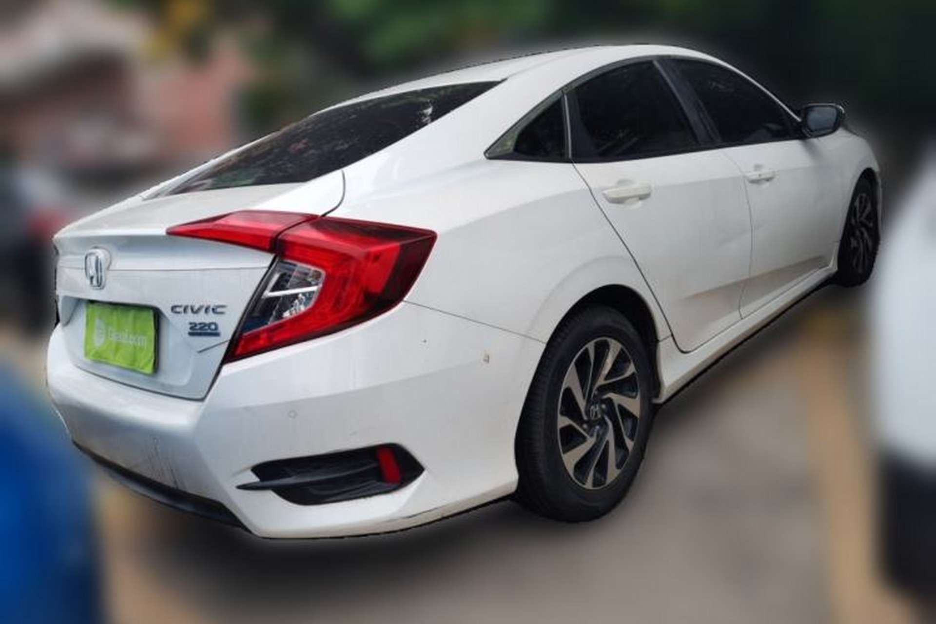 Used Honda Civic 2016 220TURBO CVT Luxury Edition Rear Right 45 Deg