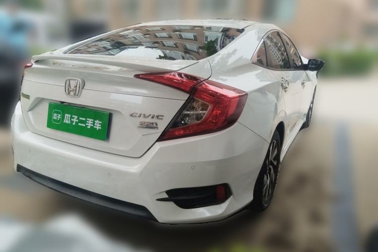 Used Honda Civic 2016 220TURBO Manual Luxury Edition Rear Right 45 Deg