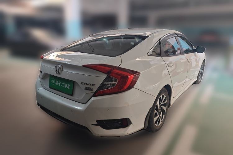 Used Honda Civic 2016 220TURBO CVT Luxury Edition Rear Right 45 Deg