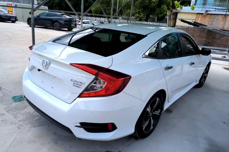 Used Honda Civic 2016 220TURBO CVT Prestige Edition Rear Right 45 Deg