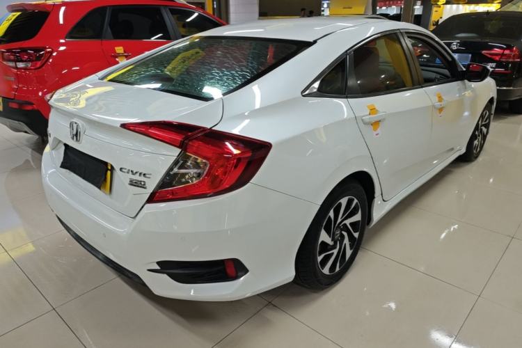 Used Honda Civic 2016 220TURBO CVT Luxury Edition Rear Right 45 Deg