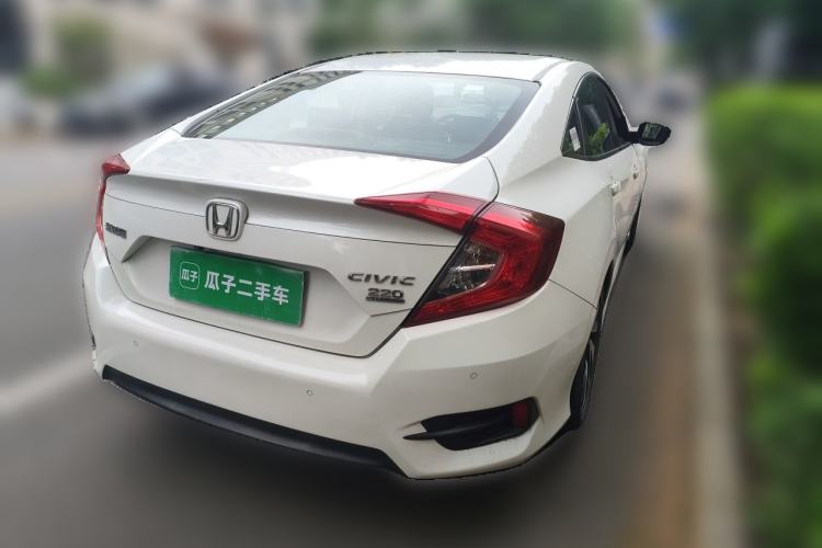 Used Honda Civic 2016 220TURBO CVT Luxury Edition Rear Right 45 Deg