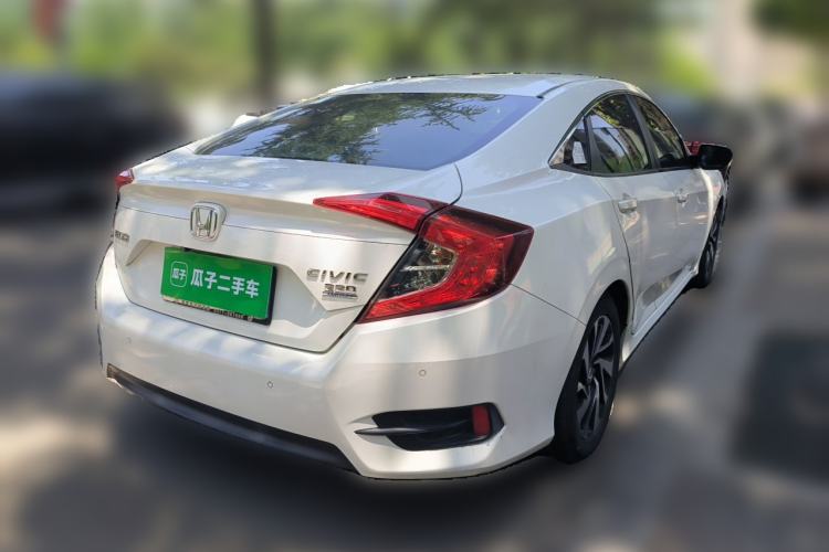 Used Honda Civic 2016 220TURBO CVT Luxury Edition Rear Right 45 Deg