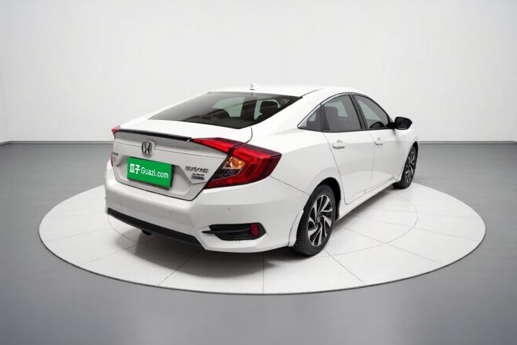 Used Honda Civic 2016 220TURBO CVT Luxury Edition Rear Right 45 Deg