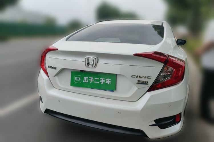 Used Honda Civic 2016 220TURBO CVT Luxury Edition Rear Right 45 Deg