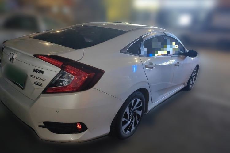 Used Honda Civic 2016 220TURBO CVT Luxury Edition Rear Right 45 Deg