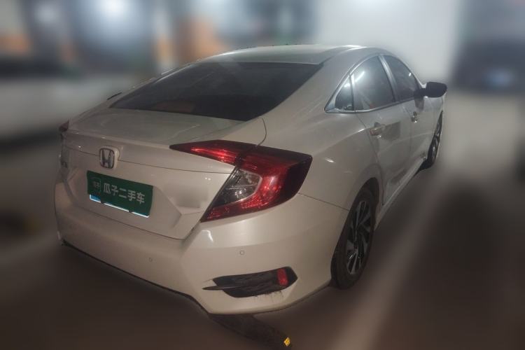 Used Honda Civic 2016 220TURBO CVT Luxury Edition Rear Right 45 Deg