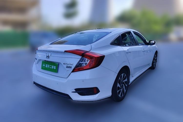 Used Honda Civic 2016 220TURBO Manual Luxury Edition Rear Right 45 Deg