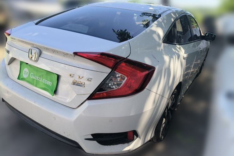 Used Honda Civic 2016 220TURBO CVT Luxury Edition Rear Right 45 Deg
