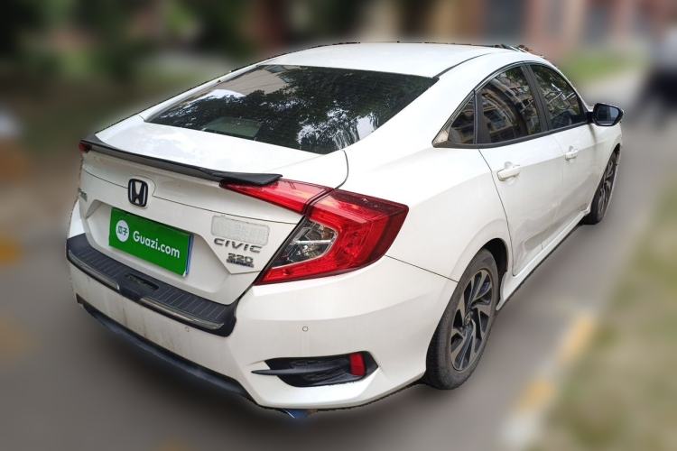 Used Honda Civic 2016 220TURBO Manual Luxury Edition Rear Right 45 Deg