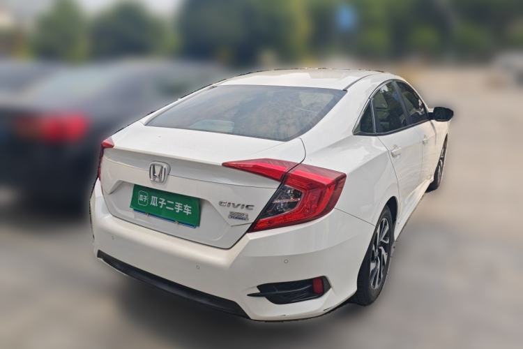 Used Honda Civic 2016 220TURBO CVT Luxury Edition Rear Right 45 Deg