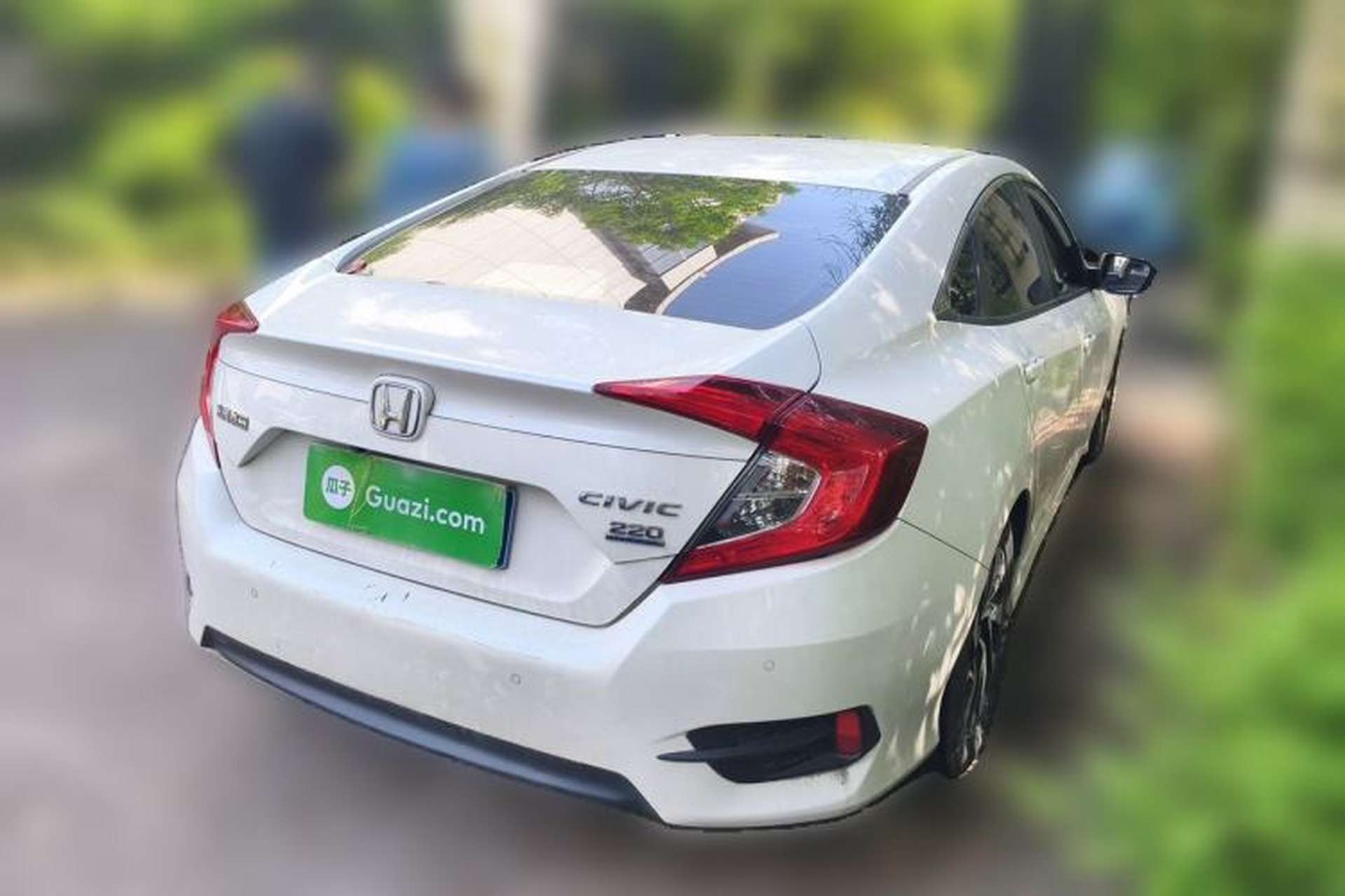 Used Honda Civic 2016 220TURBO CVT Luxury Edition Rear Right 45 Deg