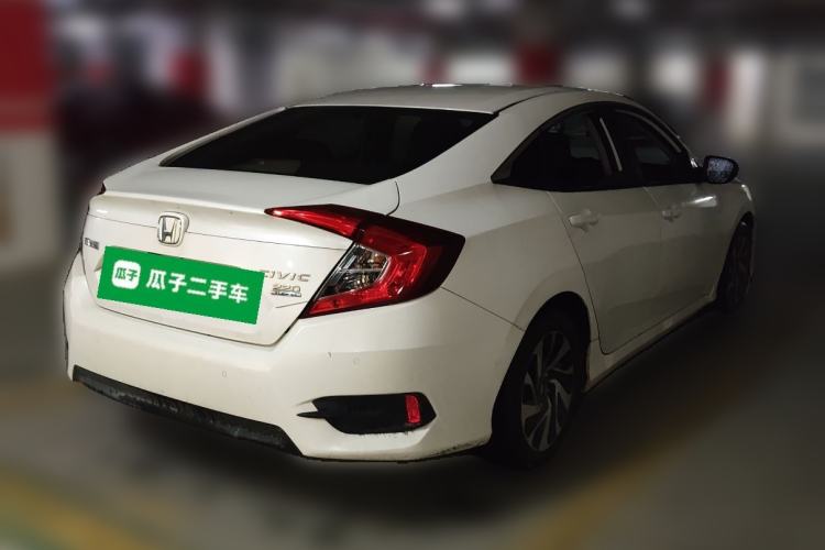 Used Honda Civic 2016 220TURBO CVT Luxury Edition Rear Right 45 Deg